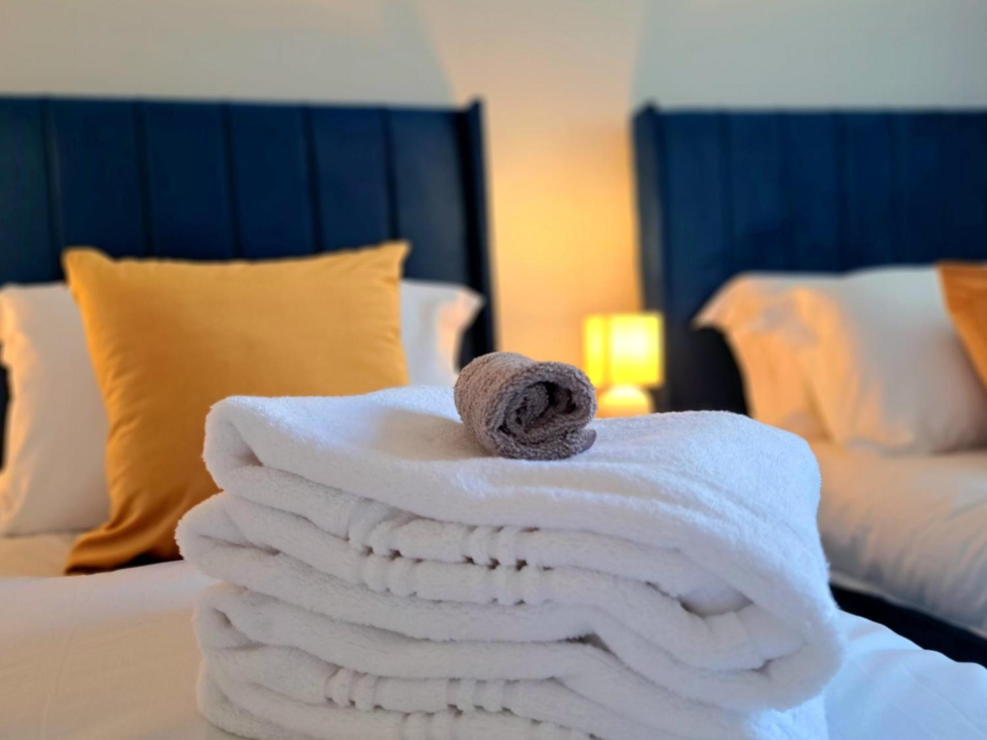 Cozy, Charming 3-bedroom In Chester- Free Parking- Sleeps Up To 6 * Chester