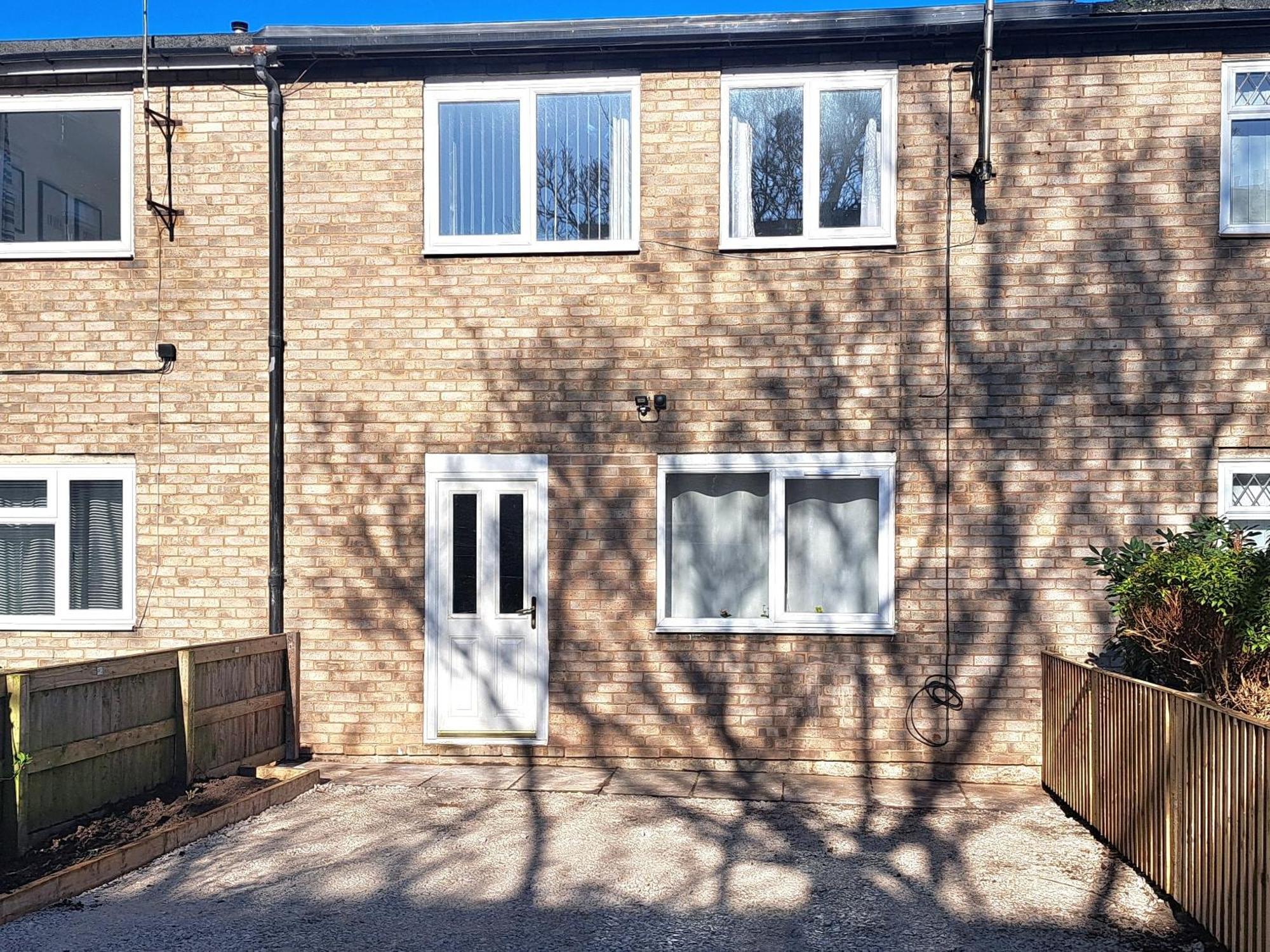 Cozy, Charming 3-bedroom In Chester- Free Parking- Sleeps Up To 6 * Chester